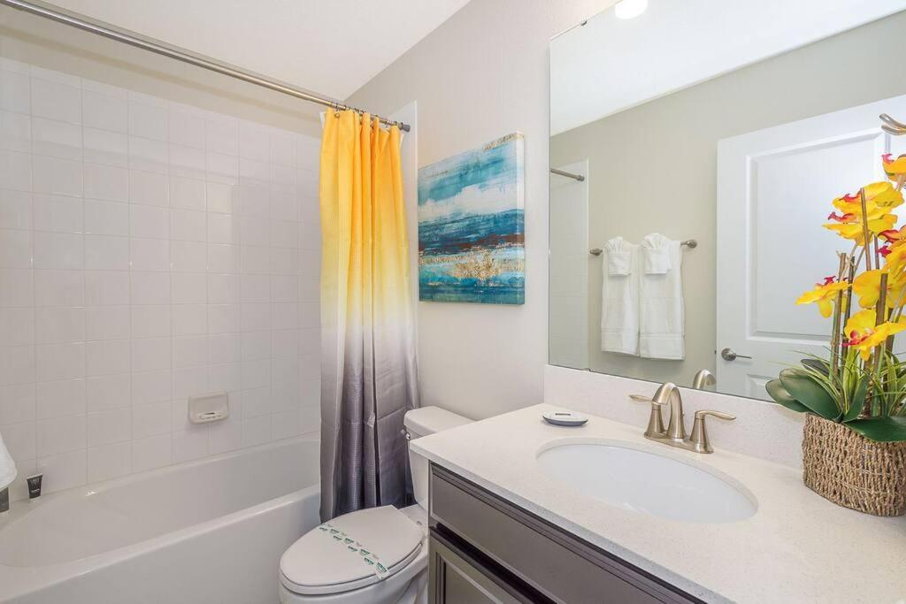 Luxury Inside Storey Lake, - No Extra Fees