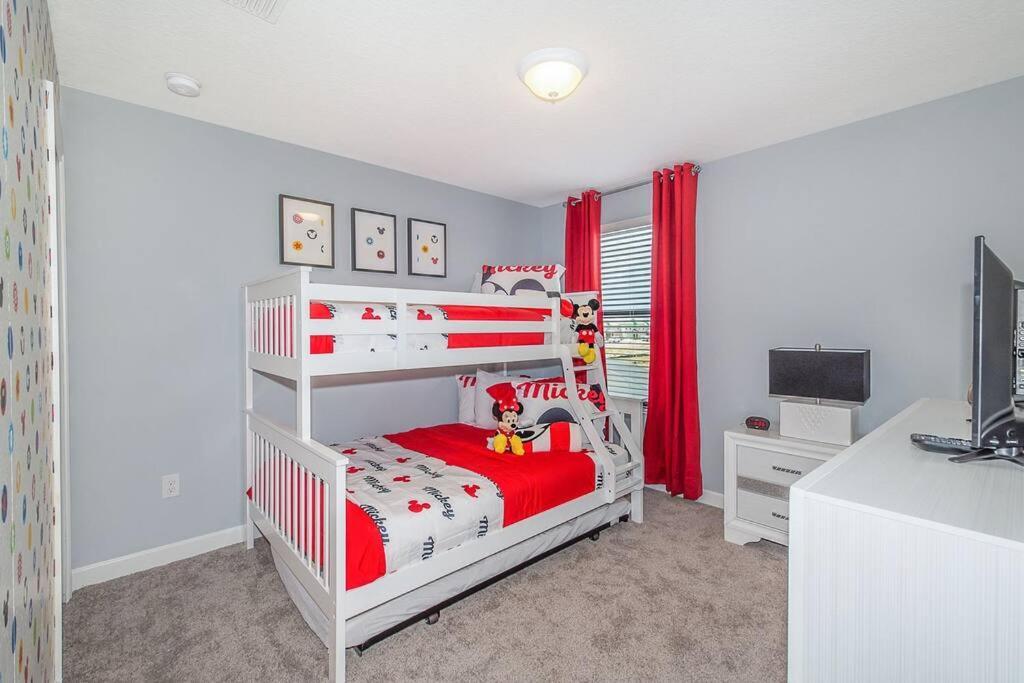 Luxury Inside Storey Lake, - No Extra Fees